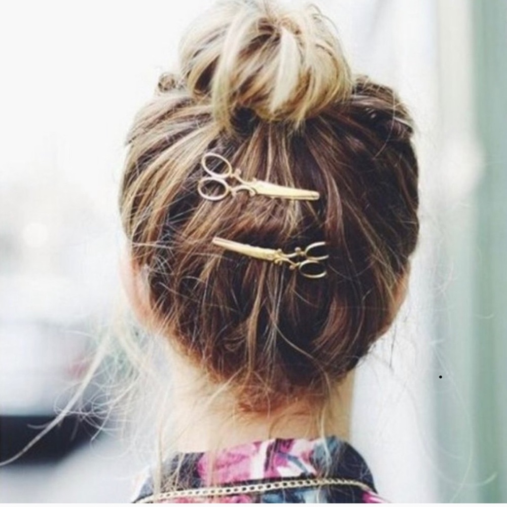 Last Price Drop! Scissors Hair Bobbie Pins ✂️